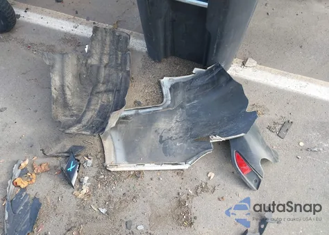 2016 Ford Focus S z USA, uszkodzony, nr VIN 1FADP3E29GL345695